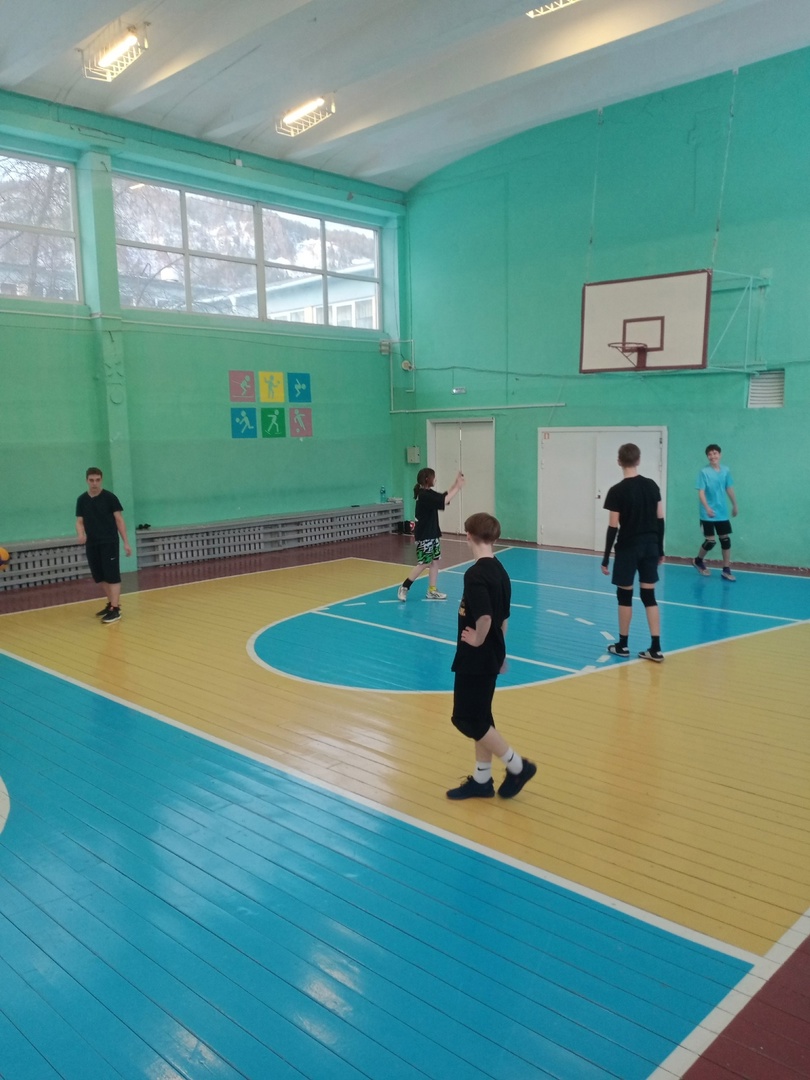 Состоялась волейбольная матчевая встреча обучающихся 7-9 классов нашей школы и СОШ № 2 им. Ю.А. Гагарина.