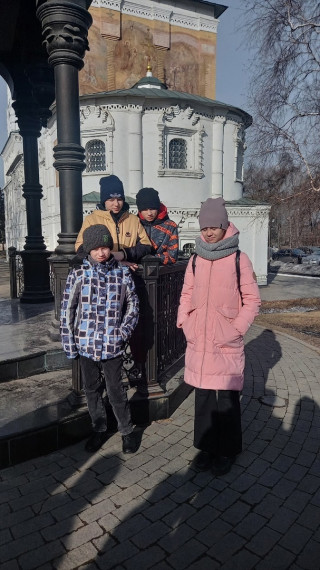 25 марта группа обучающихся нашей школы выехала на экскурсию на озеро Байкал.